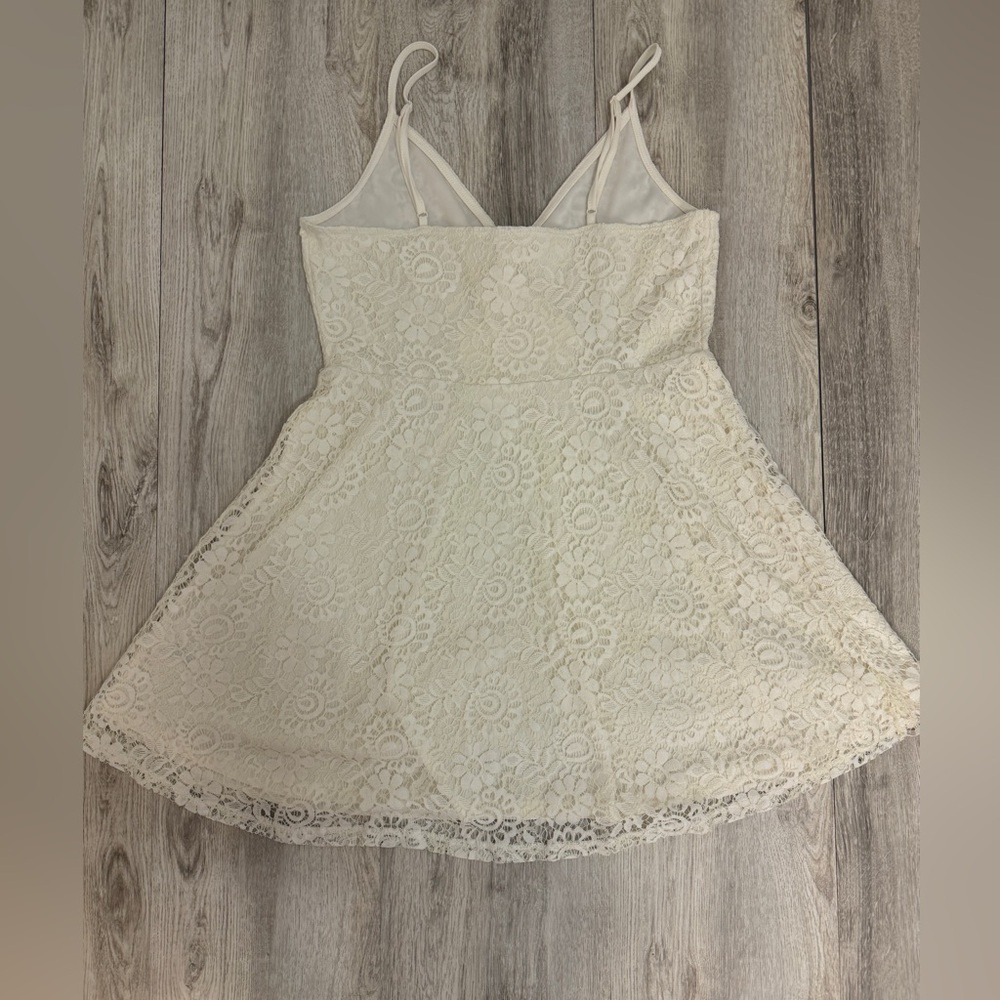 Mossimo medium lace dress - Picture 4 of 4